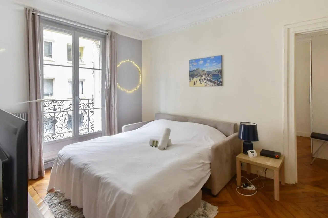 Apartment Appartement Haussman Et Son Balcon - Welkeys Paris France